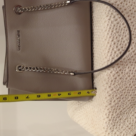Michael Kors Gray Pebbled Leather Bag - Picture 14 of 15